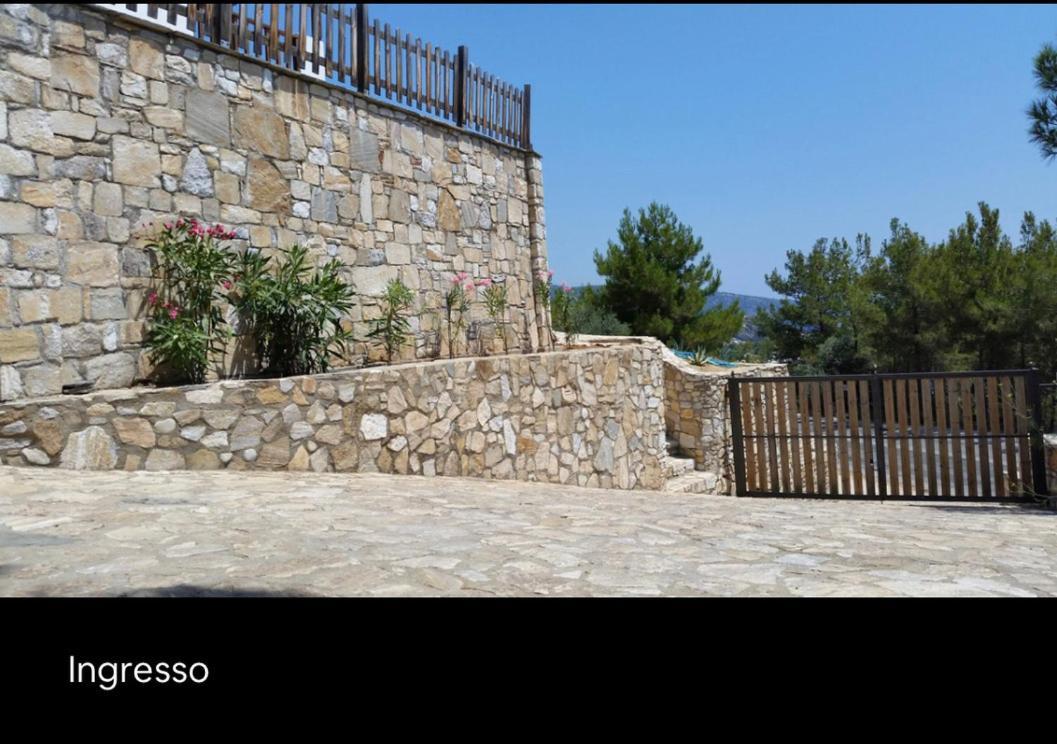 Apartamento Aliki House Exterior foto