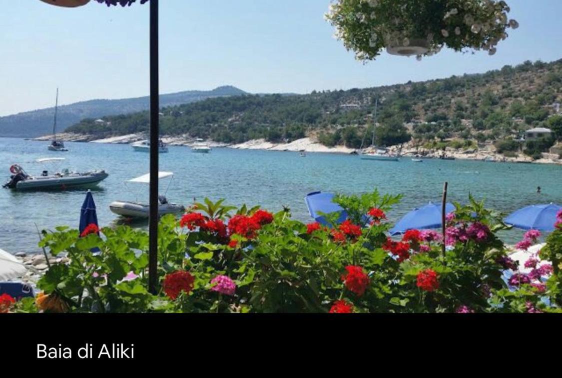 Apartamento Aliki House Exterior foto